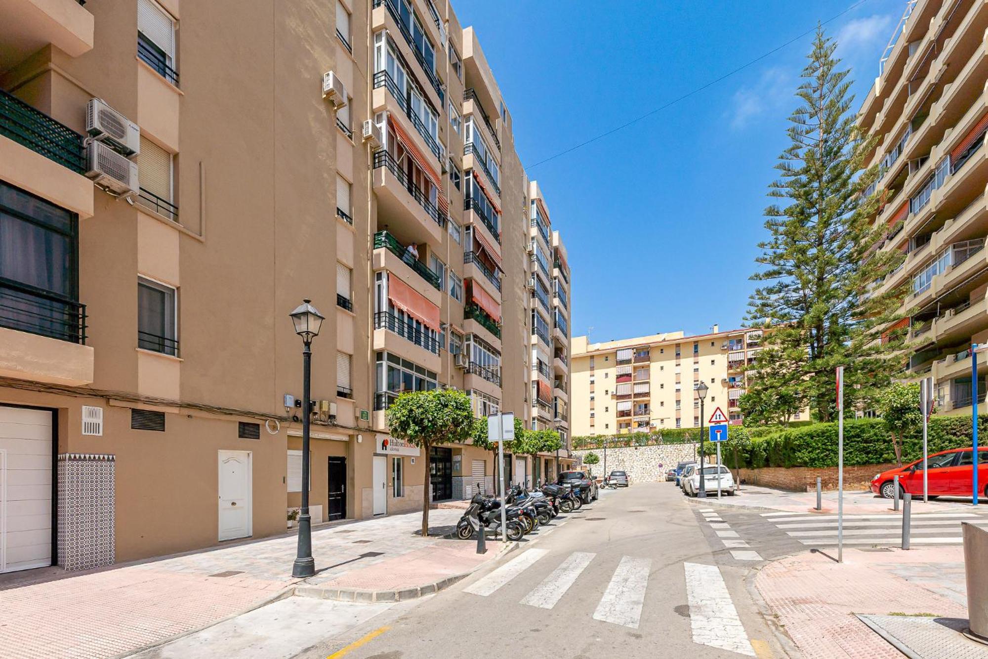 Los Boliches 3 Bed Ap Фуeнхирола Екстериор снимка