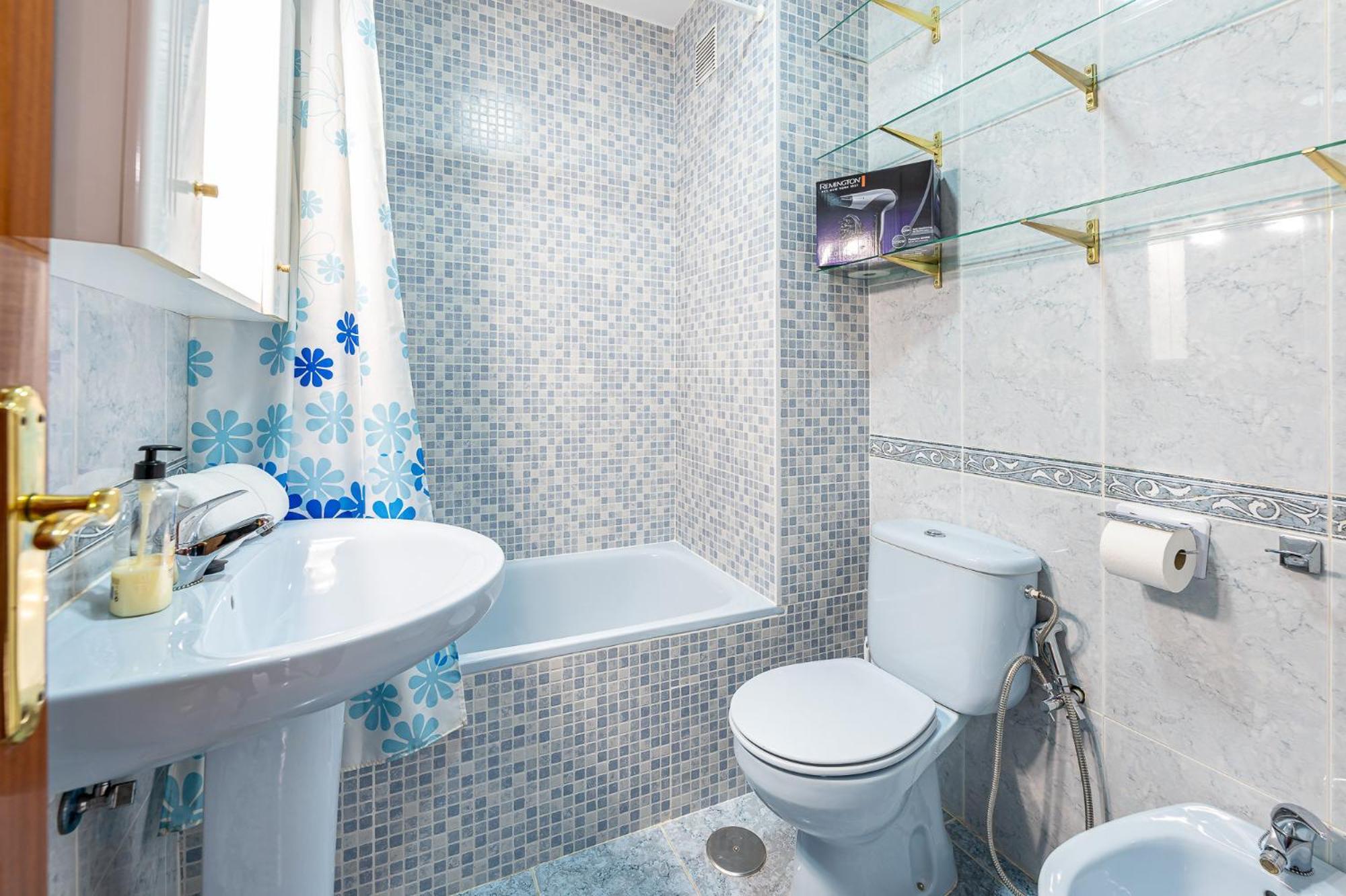 Los Boliches 3 Bed Ap Фуeнхирола Екстериор снимка
