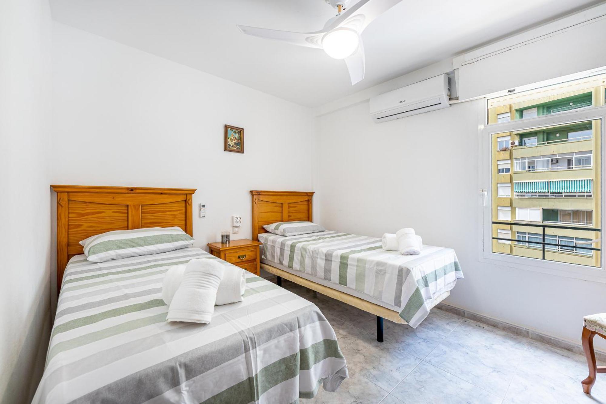 Los Boliches 3 Bed Ap Фуeнхирола Екстериор снимка