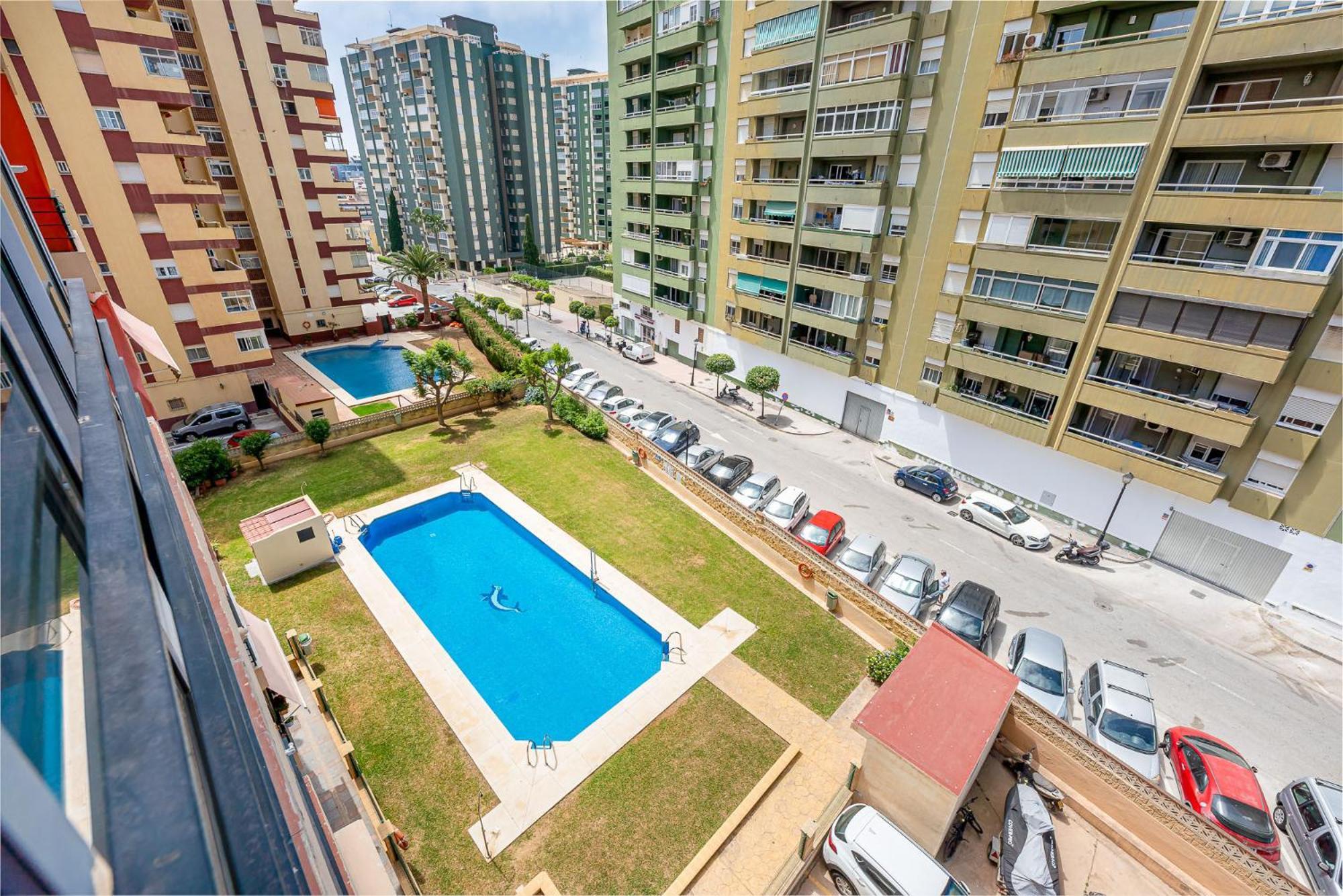 Los Boliches 3 Bed Ap Фуeнхирола Екстериор снимка