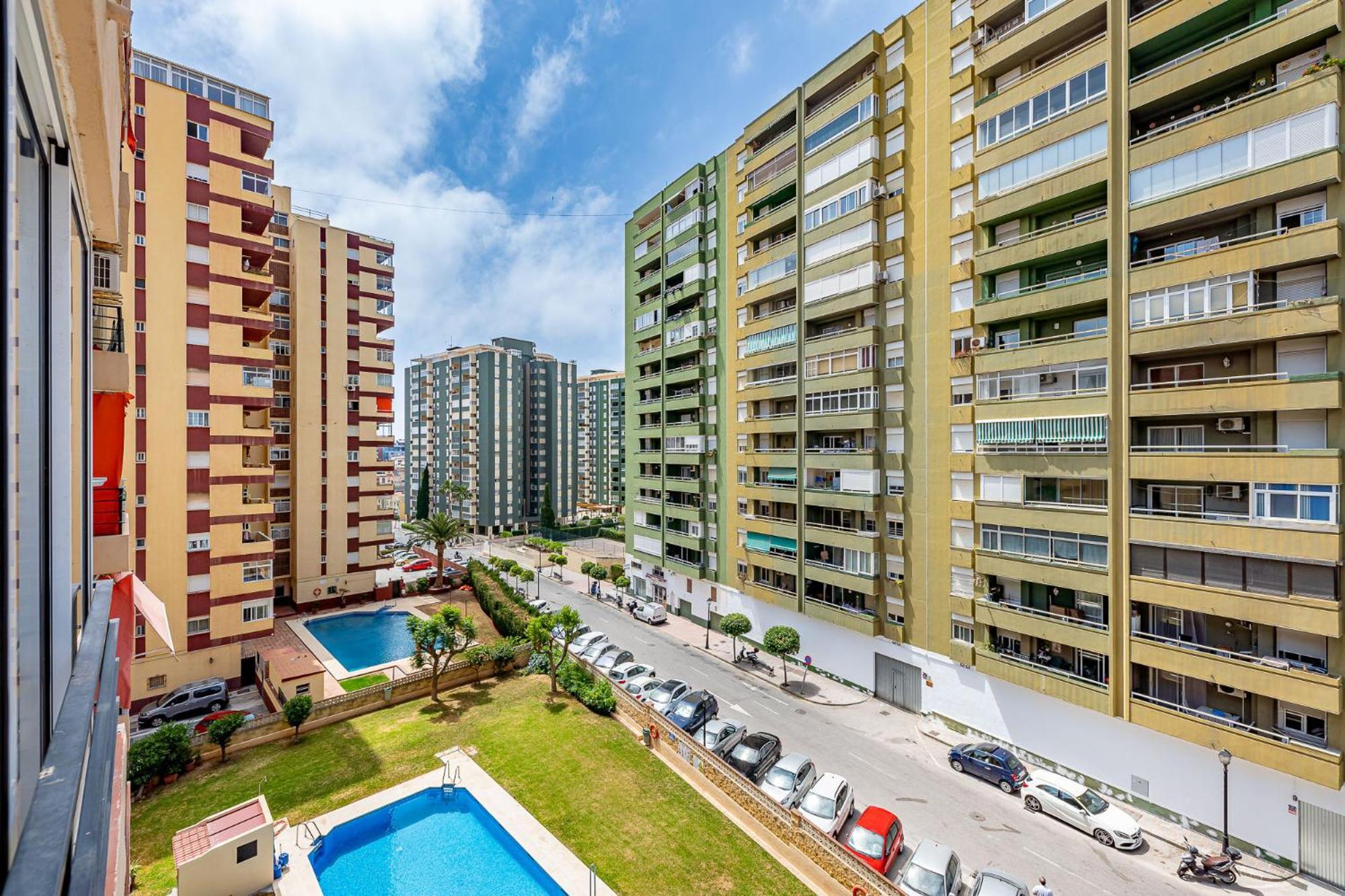 Los Boliches 3 Bed Ap Фуeнхирола Екстериор снимка